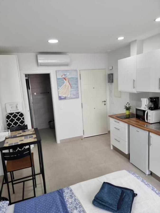 Elemar Free Luggage Storage Apartment Málaga